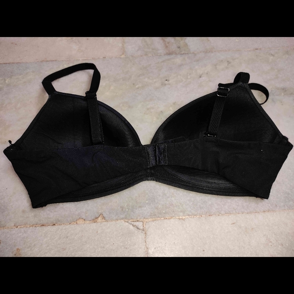 Seamless Bra - Picture 2 of 5